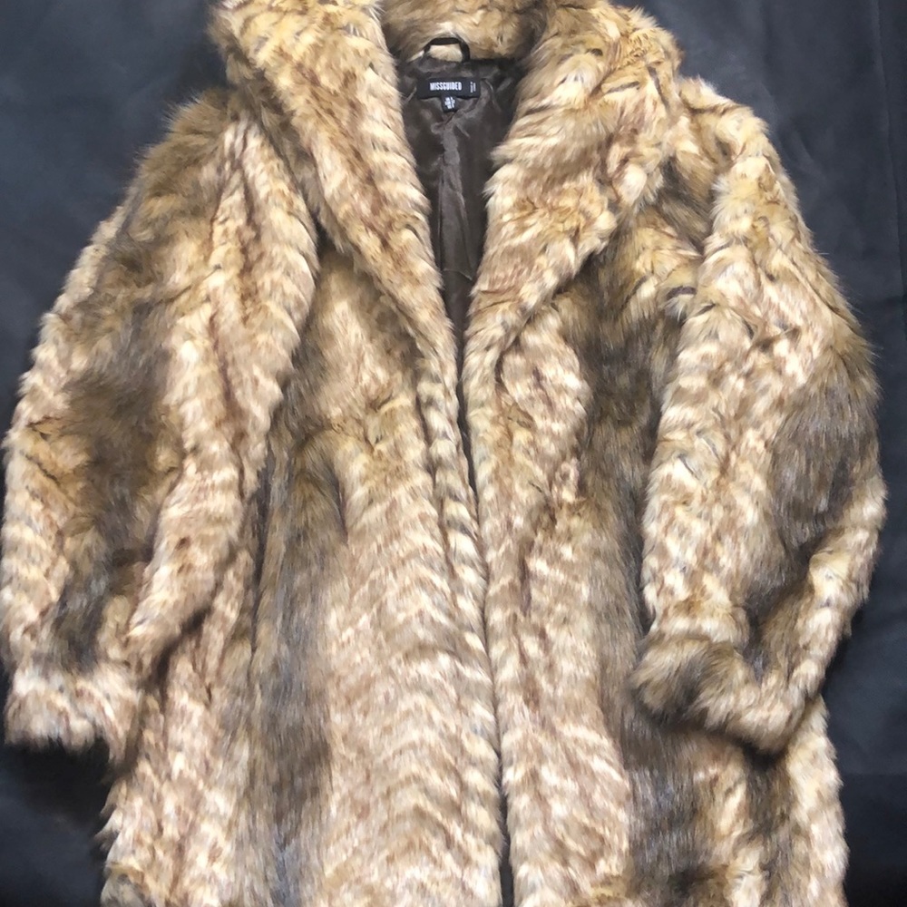 Premium Faux Fur Missguided Coat, US 0